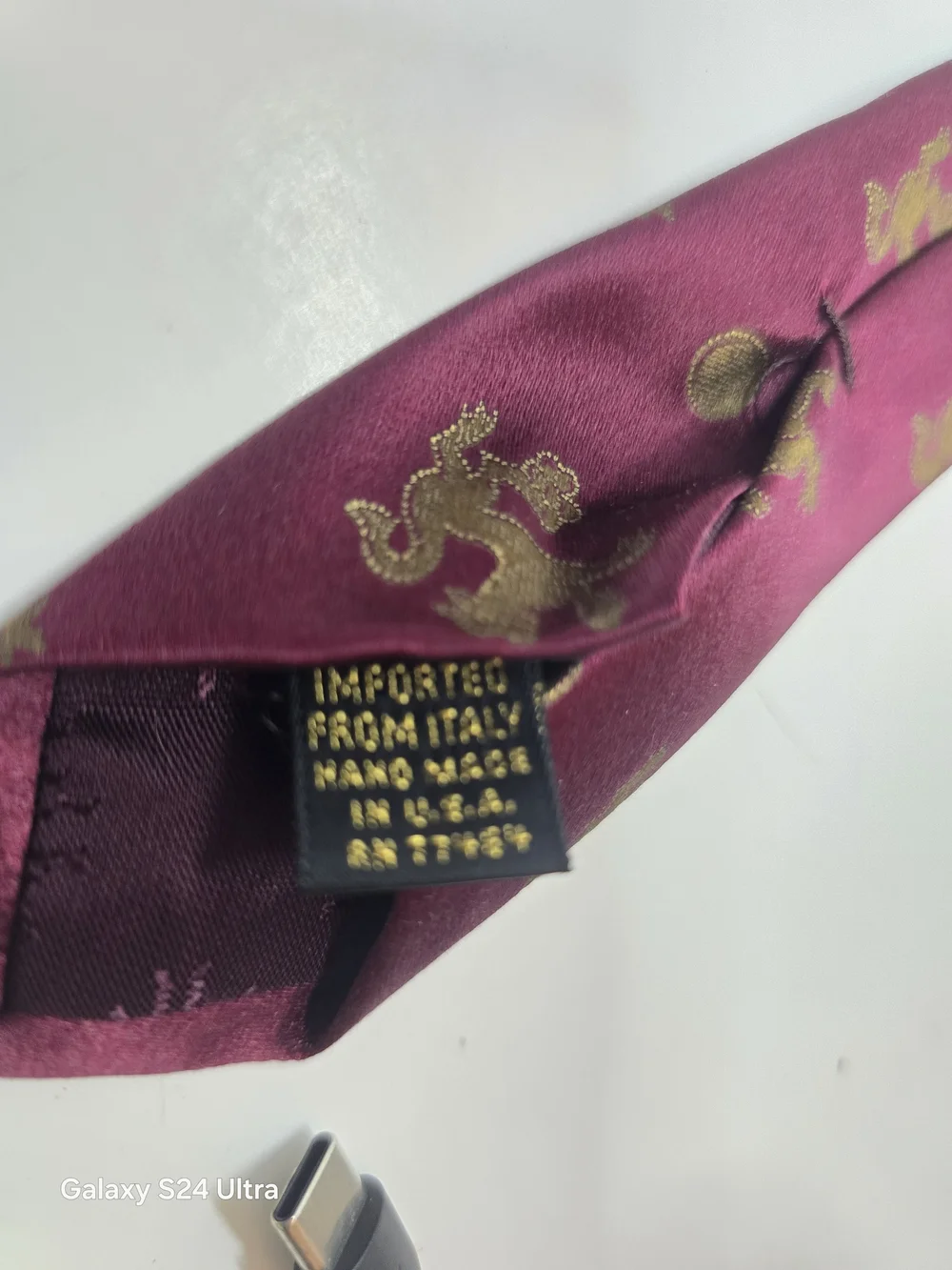 Anne Klein Men Burgundy Tie with Gold Crest Motif